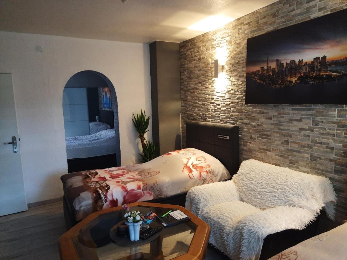 Joys Ferienwohnung オーバーハウゼン エクステリア 写真